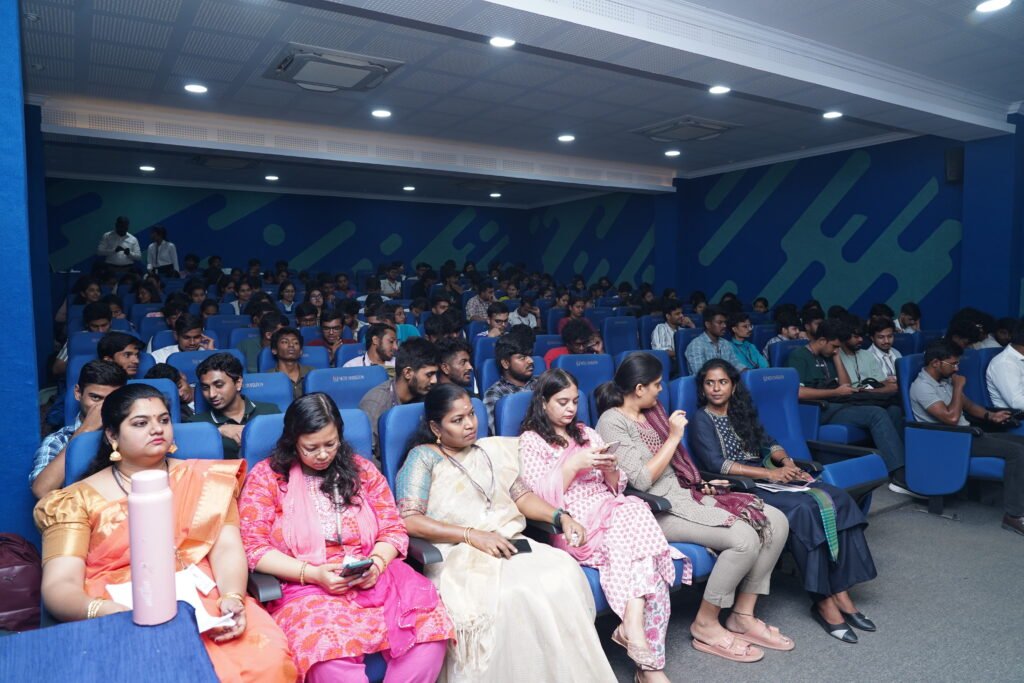 Vinit Kumar Singh addressing students at New Horizon College of Engineering